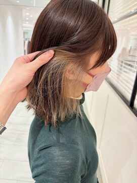 ビーハイブアヴェダ PARCO2店(BEHIVE AVEDA) インナーカラーベージュ
