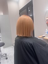 シカ 神戸三宮元町店(Cica)&nbsp;オレンジ ブリーチ ハイトーン ボブ 切りっぱなし 三宮 元町