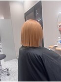 オレンジ ブリーチ ハイトーン ボブ 切りっぱなし 三宮 元町