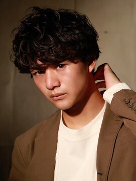 サンティエ 中央駅店(scintiller) メンズマッシュウルフカット波巻きツイストスパイラルパーマ