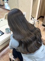 メルク(merc)&nbsp;ロング/グレージュ/オリーブ/姫カット/宇都宮