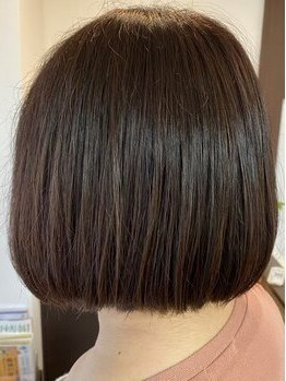 ゼフィール (zefeel)の写真/10代から大人世代まで幅広く対応。印象を大きく変える顔周りカットを、通いやすい適正価格でご提供します。