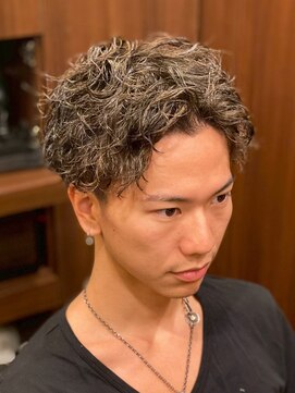 一鳳庵　【イオアン】 波巻き　ツイストスパイラル　フェザーパーマ