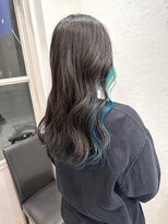 カリン ハッピーヘアライフ 長吉長原店(carin happyhairlife)&nbsp;インナーカラー　ターコイズブルー