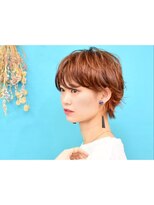 ラッシュグラス(Rush grass)&nbsp;ちょっとウルフっぽいショートスタイル