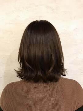 シェリッシュ ノース(Sheriche North) 愛されツヤカラー×ブラウンベージュ