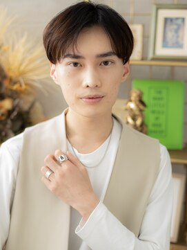 カバーヘア ブリス 戸田公園西口店(COVER HAIR bliss) アップバングセンターパートツーブロック2a戸田公園0代30代40代