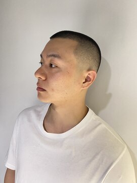 フランクスバーバーザスタンド(Frank’s barber the stand) スキンフェードボウズE