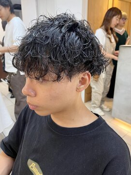 テトラ バイ ネオリーブ 横浜西口店(tetra by neolive) 波巻きパーマ ツイスパ メンズパーマ [横浜]