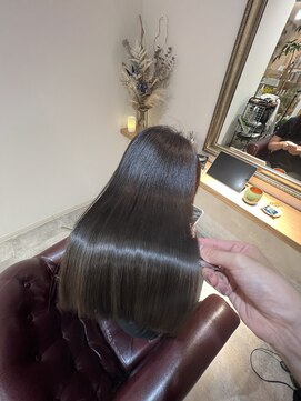 ベルラ(BeLuRA) 美髪矯正後に美髪エステすると…