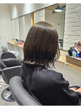 エイト 福岡天神店(EIGHT fukuoka) オリーブグレージュ