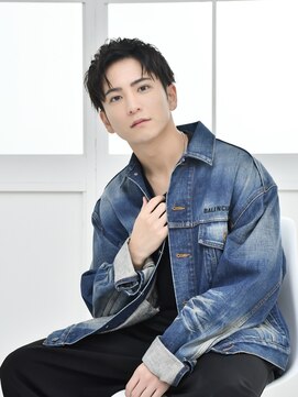 ロアー ヘアー マックイーン 流山おおたかの森店(RAWR hair McQueen) 【RAWR】MEN'S HAIR大人のセンターパート イメチェンヘア