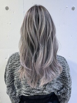 シオン(shion) 似合わせカットホワイトブロンドメルティカラー_ba454611