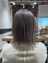 エフパレードシーサイド(F.PARADE seaside) white gray x　balayage color