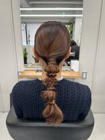 バルベストーキョーサウス(BARBES TOKYO SOUTH)&nbsp;タイトなポニーテール編み下ろし【清板】