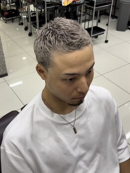ヘアーパークキューブの写真/スタイリッシュなメンズ向けデザインカラー♪あなたの魅力を最大限引き出します！新しいスタイルに挑戦◎