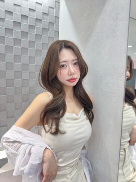 ジーナ 名駅(XENA.) ブリーチなしカラー/ベージュ/レイヤーカット