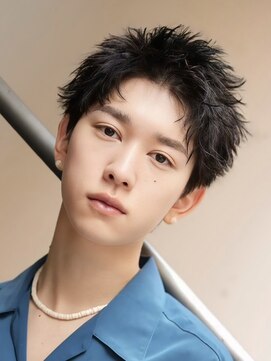 オーシャントーキョー 心斎橋(OCEAN TOKYO WEST) 刈り上げアップバングビジネスヘアツイスパスパイキーショート