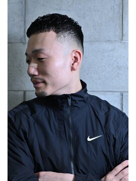 チルチェア 横浜(CHILL CHAIR) スキンフェード×濡れパン×クロップ <横浜駅/バーバー/理容室>