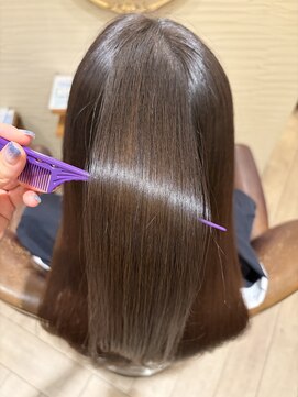 ブランシェ ヘアデザイン(BLANCHE hair design) ストレート履歴ありの美髪ストレート