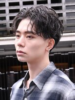 バイフィフス 原宿/表参道(by fifth)&nbsp;緩めニュアンスパーマフェザーパーマメンズセンターパートウルフ