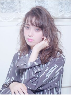 デコラージュ(Decollage) 伸ばしかけにオススメのセミロング