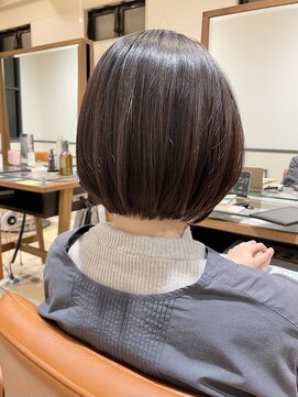 ネオリーブエム(Neolive em;) 収まり重視☆前下がりボブ☆