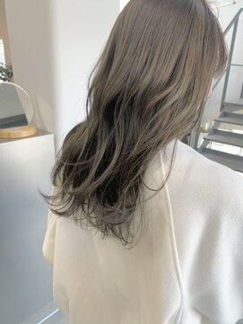 ヘアー アイス 御器所本店(HAIR ICI) ハイライト入れてオリーブグレージュカラー