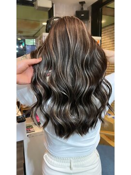 ラフ 難波店(LAFF) #黒髪#ボブルフ#ネビージュ#小顔#ワンレン