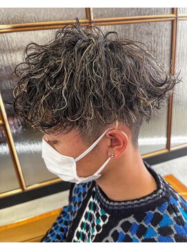 シーツー 川口店(C2) ハイライト×波巻きパーマ