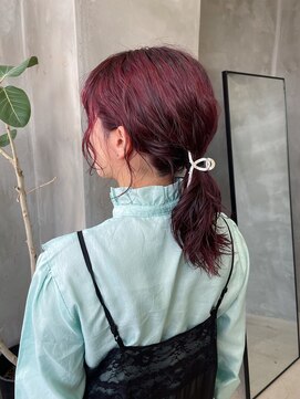 テトヘアー(teto hair) ピンクカラー　赤髪　暖色系　パーマ　ミディアム　ワイン