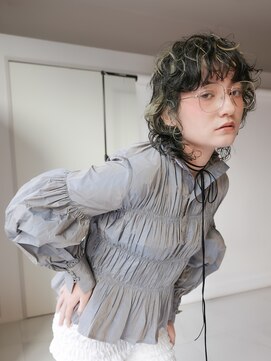 トレンチ(TRENCH) 前髪 レイヤー マッシュウルフ ケアブリーチ