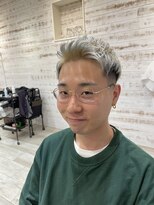 アンソレイユ ヘアー ガーデン(ensoleille hair garden) ジェットショート x ホワイトベージュ