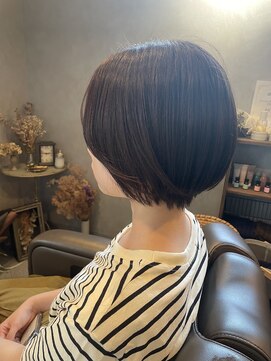 アニュー(anew) フェミニンショートボブ