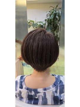 シュヴー 門前仲町(CHEVEUX) 艶際立つ大人ショートボブスタイル☆彡