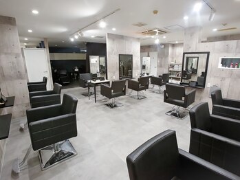 Men’s _WHITE+ 南海難波店【メンズアンダーバーホワイトプラス】