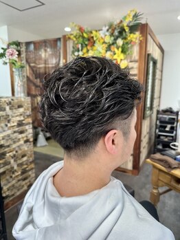 美容室 ティダ(Thida)の写真/メンズカジュアルから特殊ヘアまで！理想のスタイルをお手頃プライスで実現♪【蒲田/京急蒲田/メンズ】