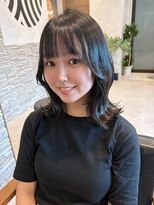 ナイト(KNIGHT)&nbsp;アッシュグレー/巻き髪/顔まわりカット