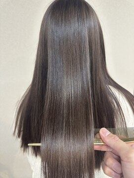 クエロ(Quaero?) 髪質改善メテオカラー