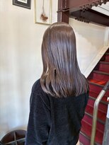 ギリア(Gillia)&nbsp;【土台から艶髪】セミロング/透明感カラー