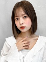 アグノス 青山(Agnos) サイドバングエアリーカールワンホンレイヤー似合わせカット