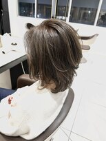 アッシュ 青葉台店(Ash)&nbsp;白髪をバレイヤージュ風ミディアム