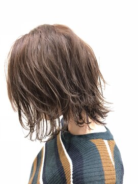モードケイズ 本厚木(MODE K's) 切りっぱなし外ハネ　ミディ
