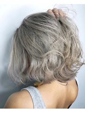 ローグ(LOGUE) 【LOGUE】外国人風ブロンドカラー