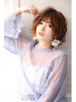 エストレーラ(estrela) 『estrela』大人可愛い丸みショートボブ無造作ウェーブ　オン眉