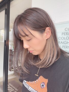 コルト(COLT) インナーベージュ×レイヤースタイル