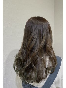 リアン 熊谷本店(Rien) カーキアッシュカラー