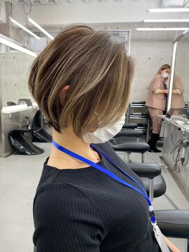 イキ 表参道(iki omotesando) モード/無造作ウェーブ/大人ガーリー[表参道駅]