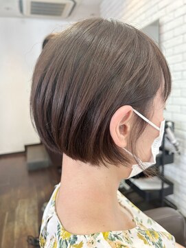 レコジョ(Recojo) (襟足ギリギリ大人可愛いミニボブ)HIDE