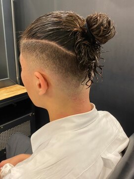 ビンゴ(BINGO) 1156黒髪アッシュブラックツーブロック刈り上げマンバンヘア